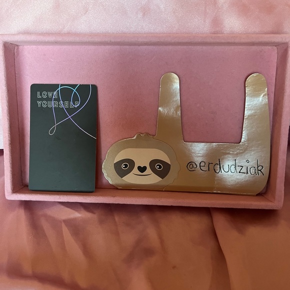 WTS $10
~ Jimin pc LY TEAR ver. R - Picture 2 of 2